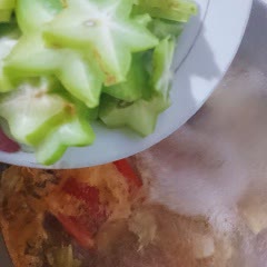 Cách làm Canh Chua Khế Cá Lóc mát lành, ngon ngọt thấm vị