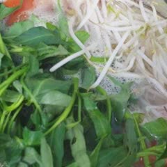 Cách Làm Canh Chua Tôm Rau Muống Cho Bữa Cơm Nhà