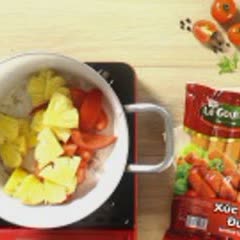 Cách Nấu Canh Chua Xúc Xích Vừa Ngon Vừa Lạ Miệng