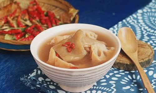 Cách nấu canh củ sen da heo