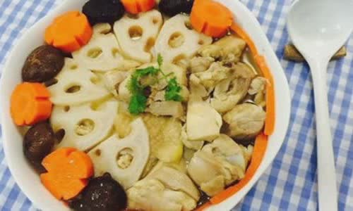 Cách làm canh gà hầm củ sen