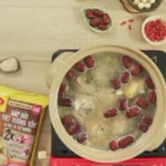 Cách Làm Canh Gà Hầm Hạt Sen Táo Đỏ Bổ Dưỡng