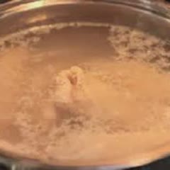 Cách làm canh gà nấu trái vải