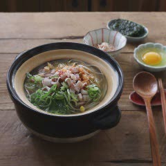 Cách nấu canh giá đỗ kim chi với mực tươi