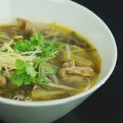 Cách Nấu Canh Giá Đỗ Thịt Bò Giải Rượu Nhanh Chóng