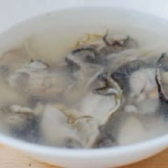 Cách làm Canh hàu nấu củ cải