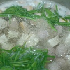Cách Làm Canh Hẹ Nấu Nấm Thịt Thanh Mát, Cực Ngon