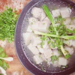 Cách làm canh khoai môn thịt viên