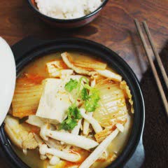 Cách Làm Canh Kim Chi Nấu Đậu Thịt Và Nấm Linh Chi