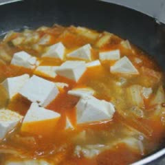 Cách Làm Canh Kim Chi Nấu Đậu Thịt Và Nấm Linh Chi