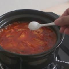 Cách Nấu Canh Kim Chi Thịt Ba Chỉ Đậm Vị Hàn Quốc