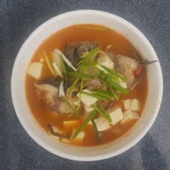 Cách nấu canh kimchi cá ngừ