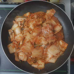 Cách nấu canh kimchi cá ngừ