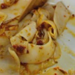 Cách nấu Canh măng chua đầu cá hồi