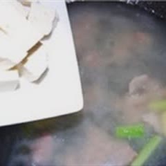 Cách làm Canh Nghêu Đậu Hũ thanh đạm, đơn giản cho bữa cơm