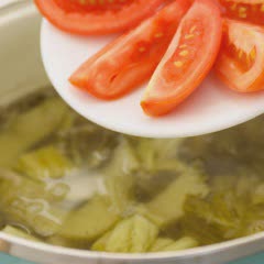Cách Nấu Canh Sườn Cải Chua Ngon Đậm Đà Cho Cả Nhà