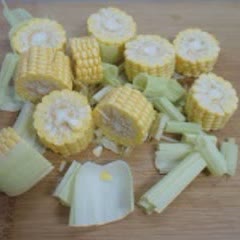 Cách nấu Canh Sườn Hầm Ngô thơm ngon, đậm đà cho gia đình