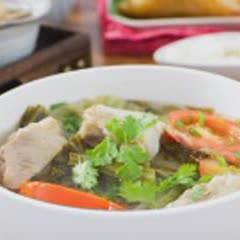 Cách Nấu Món Canh Sườn Non Cải Chua Cho Ngày Tết Quây Quần