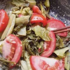 Cách làm canh sườn sụn nấu dưa chua