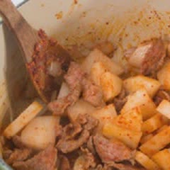 Cách làm thịt bò củ cải nấu cay