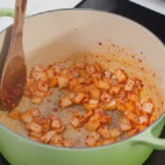 Cách làm thịt bò củ cải nấu cay