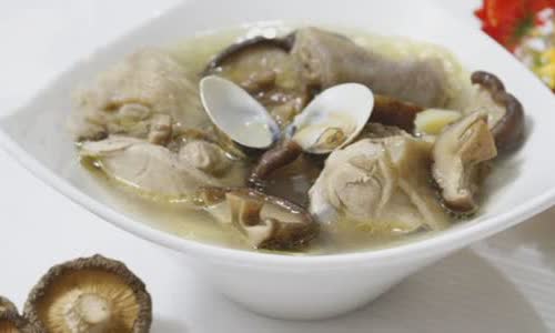 Cách làm canh thịt gà nấm hương