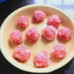 Cách làm canh thịt viên nấu tàu hũ ky