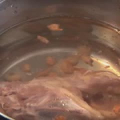 Cách làm canh tôm chua cay kiểu Thái