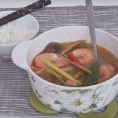 Cách làm canh tôm chua cay kiểu Thái