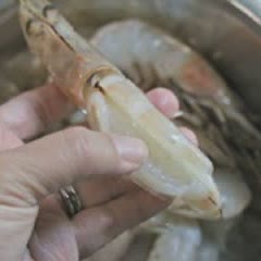 Cách làm canh Tom Yum nấm Thái