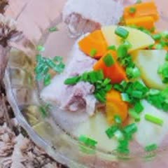 Cách làm Khoai tây cà rốt hầm sườn non
