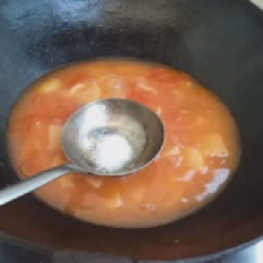 Cách làm Súp trứng cà chua và khoai tây