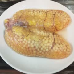 Cách làm trứng cá ngát nấu canh chua lá giang
