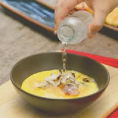 Cách làm  trứng hấp nấm tôm