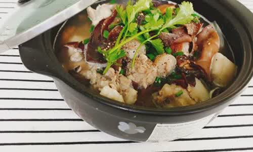 Cách làm đuôi heo hầm nấm