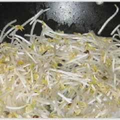 Cách làm Đậu Hũ Xào Giá Đỗ cực ngon cho bữa cơm gia đình