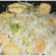 Cách làm Đậu Hũ Xào Giá Đỗ cực ngon cho bữa cơm gia đình