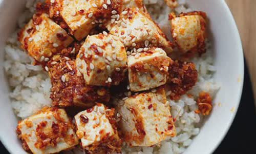 Cách Làm Đậu Hũ Xóc Mè Mới Mẻ Mà Lại Cực Bắt Cơm