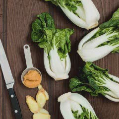 Cách làm Cải thìa xào gừng và tương Miso