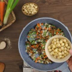 Cách Làm Cơm Gạo Lứt Thập Cẩm Gói Lá Sen Bổ Dưỡng