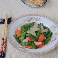 Cách làm củ mài xào cà rốt với đậu tuyết