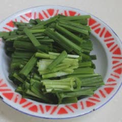 Cách làm hẹ xào giá đỗ