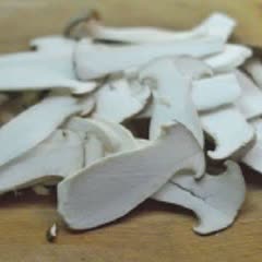 Cách làm nấm đùi gà xào bơ cay thơm