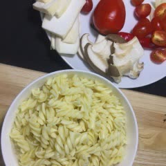 Cách làm pasta nấm đùi gà sốt vang