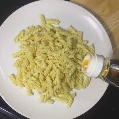 Cách làm pasta nấm đùi gà sốt vang