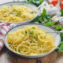 Cách làm Spaghetti Aglio e Olio