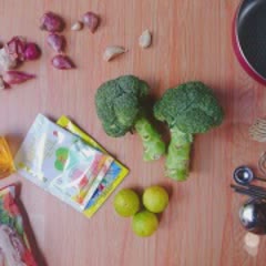 Chè bí đỏ bông cải xanh