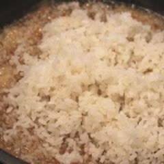 Cách nấu Chè Con Ong với mè trắng cho Rằm tháng Giêng