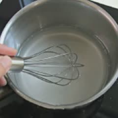 Cách làm chè dưa lưới nước cốt dừa