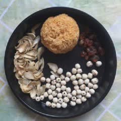 Cách làm chè hạt sen nấm tuyết bổ dưỡng